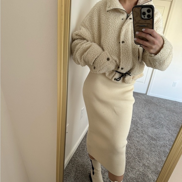 Jacket - Picture 8 of 9